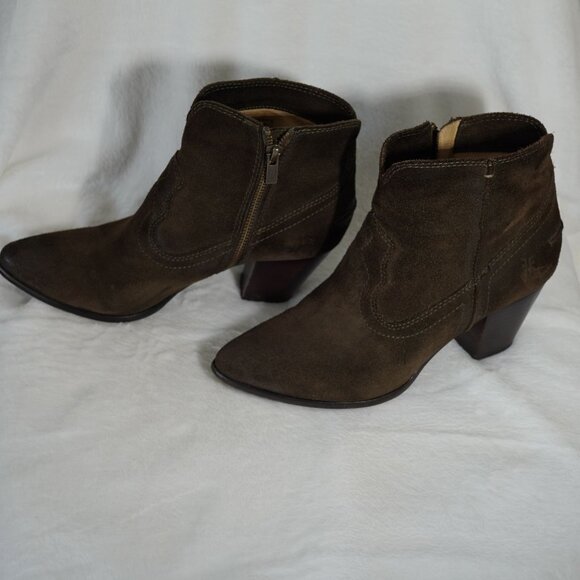 Frye Renee Seam Suede Short Boots‎ Size 8M - Picture 6 of 11